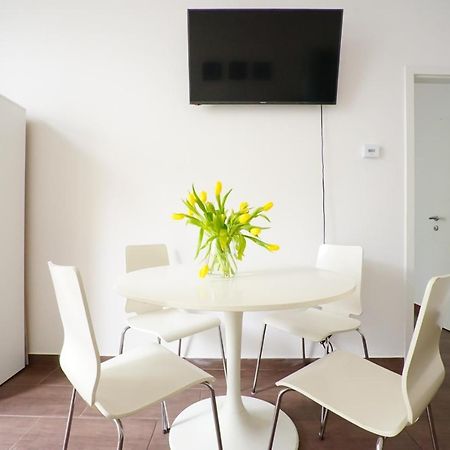 Wonderful Big Apartment Near Yppen Market Wien Exterior foto